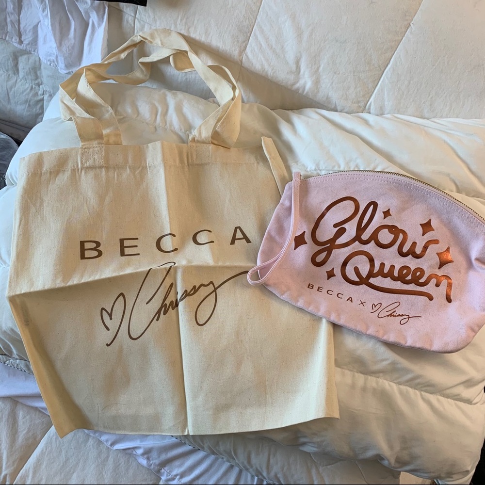 BECCA x Chrissy Tiegen bag bundle